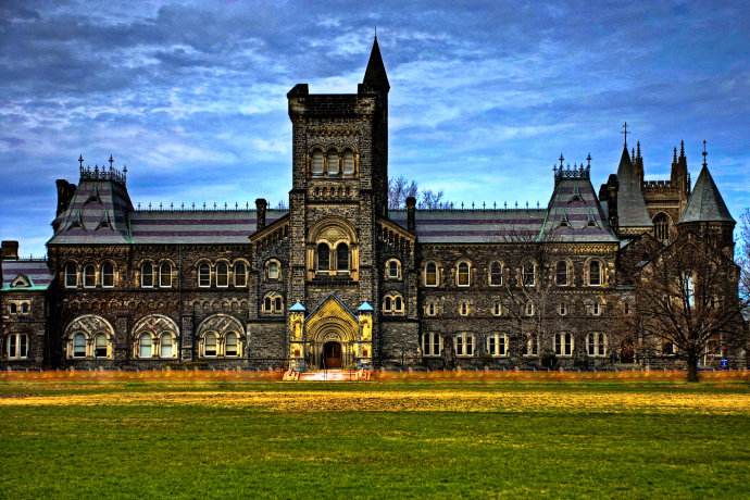 多伦多著名大学：多伦多大学University of Toronto，约克大学York University，瑞尔森大学Ryerson University