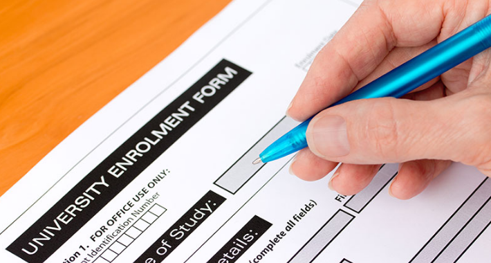 上海小申教育告诉你如何申请国外大学