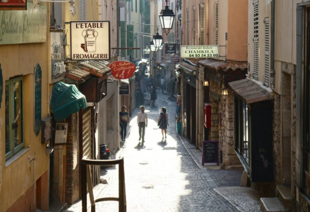 免费才能出国留学的条件需要符合哪些？